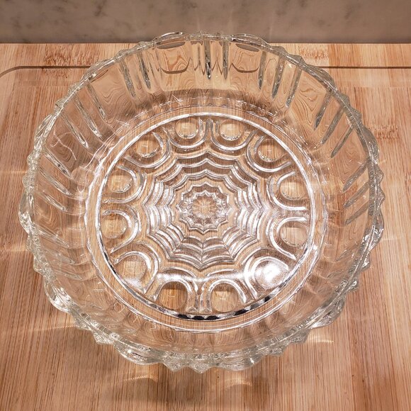 Vintage Anchor Hocking Fire-King Clear Cut Ribbed Design Glass Candy Dish - Picture 3 of 8